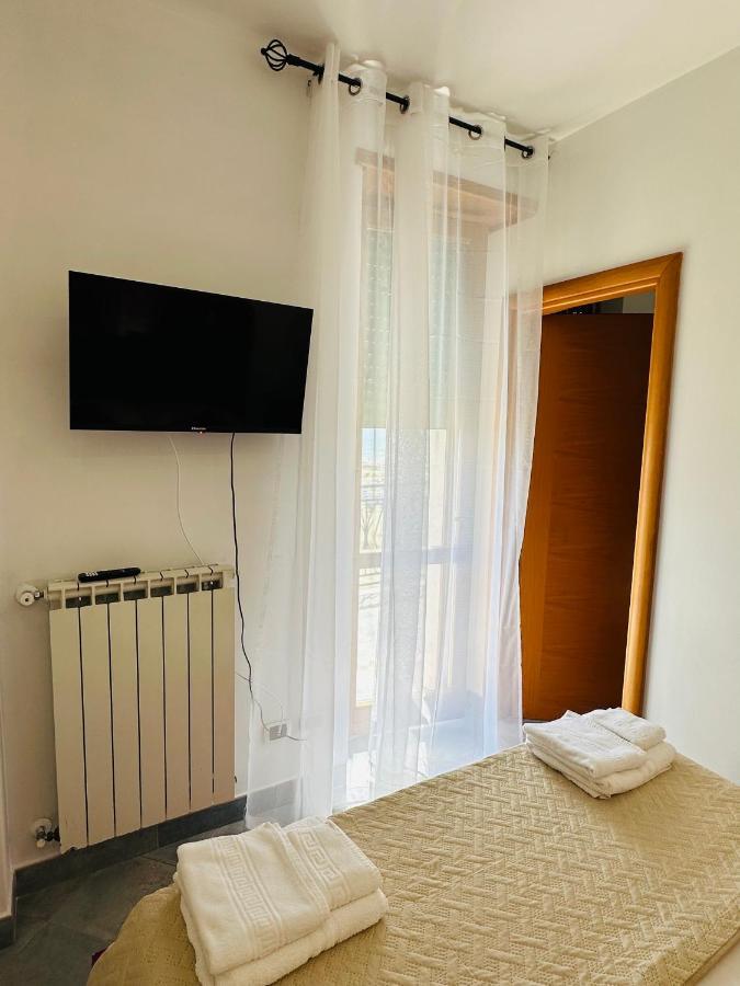 Newhouse Victoria - Sea View Apartment Nettuno Exterior foto